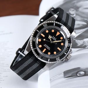 Reloj MINUTETIME Vintage con Movimiento NH35, Logotipo Personalizado en la Esfera, Correa de Nailon, Espejo Acrílico, Resistente al Agua 100 Metros, Esfera Luminosa - Product Image 5