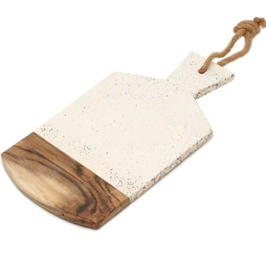 Planche à découper rectangulaire en bois naturel, épaisseur 2,0 cm, lavable au lave-vaisselle, design réversible pour servir et préparer les aliments, fabriquée à la main en Inde - Product Image 1
