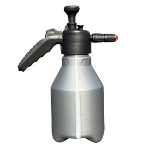 Pulverizador de espuma manual para lavado de autos de 1L, botella de PA de alta presión para el hogar y talleres de lavado de autos - Product Image 4