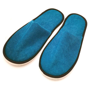 Chaussons jetables haut de gamme écologiques avec semelles en EVA recyclables – Articles de luxe pour hôtels, idéaux pour la salle de bain et les voyages - Product Image 1