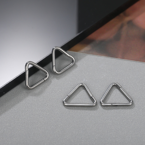 <span class=keywords><strong>Prix</strong></span> usine G23 titane segment articulé cerceau nez Septum 16G Triangle corps Piercing bijoux - Product Image 2