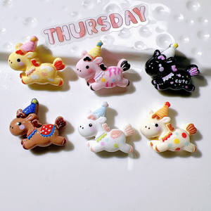 Accessori per Capelli in Resina a Forma di Cavallo Colorato, Charm per Telefono, Cavallo in Corsa in Resina per Decorazione - Product Image 3