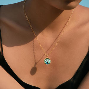 Collar con Colgante <span class=keywords><strong>de</strong></span> Acero Inoxidable al por Mayor para Mujer, Diseño Versátil <span class=keywords><strong>de</strong></span> Corazón con Cielo Estrellado, Zirconia Cúbica Tallada en Corazón, Diseño Gráfico <span class=keywords><strong>de</strong></span> Tela <span class=keywords><strong>de</strong></span> Octubre - Product Image 3