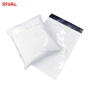 Sacs d'expédition en polyéthylène personnalisés avec logo, vente en gros d'usine, pochettes de courrier résistantes et épaisses avec fermeture autocollante pour l'emballage de vêtements - Product Image 6