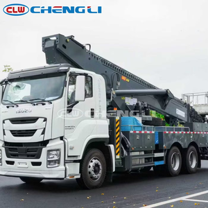 Grúa hidráulica Isuzu 6x4 montada en camión con plataforma de trabajo aéreo para operaciones en alta altitud - Product Image 2
