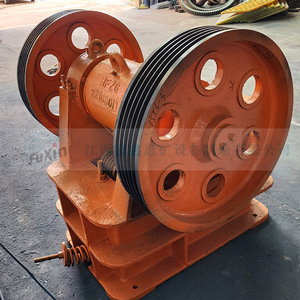 Trituradora de Mandíbulas Portátil para Minería, Capacidad Máxima de 15t/h, Motor de Corriente Alterna, Componente Principal - Product Image 1