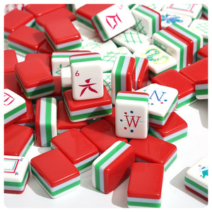 Juego de Mahjong Americano de Cuatro Capas con 160 Fichas Acrílicas Rojas, Diseño Acrílico, Fichas de Mahjong para Noches de Juego - Product Image 6