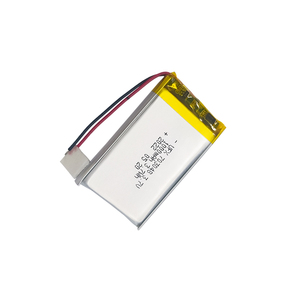 Batteria professionale personalizzata ad alta capacità 1000mAh 3.7V UFX 703048 <span class=keywords><strong>Lipo</strong></span> cina agli ioni di litio per elettronica di consumo