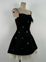 S-XL Großhandel Französisches Hochwertiges Perlenbesetztes Schleifenkleid - Vietnamesisches Nischendesign Elegantes Damen-Freizeitkleid Sommer Hochgeschnittenes A-Linien-Kurzkleid