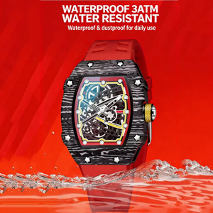 Orologio al Quarzo Sportivo da Uomo con Quadrante Grande, Cassa Sottile a Forma di Botte, Cinturino in Silicone, Motivo in Fibra di Carbonio, Vendita all'Ingrosso - Product Image 3