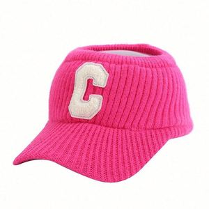 Gorro Cálido y Económico para Deportes de Invierno, Visera con Letra C, Gorro de Felpa Tejido para Deportes al Aire Libre para Mujer - Product Image 1