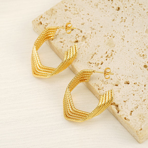 ZOGXIN Gold Hoop Earrings Geometric U-Shaped 18K Stainless Steel Party Jewelry - Product Image 3
