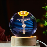 Boule de Cristal Lumineuse 3D Gravée, Sainte Boule de Verre avec Base en Bois, Globe Religieux Chrétien Catholique, Décoration Maison, Cadeau
