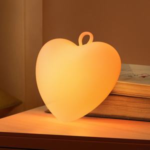 Lampe de chevet mini tactile en forme de cœur pour chambre à coucher, cadeau pour couple - Product Image 3