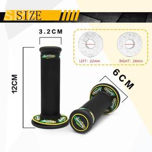 Poignées de guidon de moto Domino, 12cm, 22mm, en caoutchouc, remplacement universel - Product Image 1