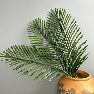 Feuilles de palmier Areca artificielles de haute qualité en gros 2026, fausses feuilles de palmier, verdure tropicale pour la décoration de mariages, de maisons et de fêtes - Product Image 3