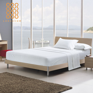 Lenzuolo con Angoli di Lusso per Hotel 5 Stelle, T300 Jacquard Effetto Ondulato, 60% Cotone 40% Poliestere, Bianco - Product Image 2