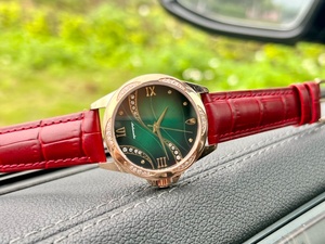 Montre de luxe haut de gamme, mouvement mécanique automatique, bracelet en cuir de crocodile, cadran dégradé visible la nuit, étanche pour Omegaes - Product Image 1