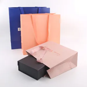 Maglietta di promozione della moda rivestita lingerie sexy indumenti da notte vendita al dettaglio prodotti per la cura della pelle profumo sacchetti di imballaggio regalo di carta