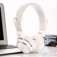 Casque sans fil pliable supra-auriculaire B05 5.0 avec ENC, IPX0, LED RGB, FM, carte TF pour le sport, les audiophiles et l'utilisation avec téléphone portable
