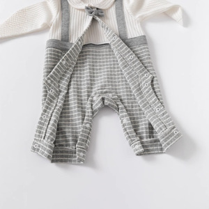 Traje de Caballero para Bebé Niño, Mono de Manga Larga a Cuadros con Corbata de Moño y Tirantes, Diseño para Ropa Formal Infantil - Product Image 4