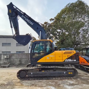 Excavadora Coreana Usada Multifuncional Hyundai 22 Toneladas 220LC-9S, 125kW de Potencia, Capacidad de Cucharón de 1m, Motor PLC, Bomba de Motor Principal - Product Image 1