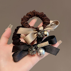 Elastico per <span class=keywords><strong>Capelli</strong></span> Stile Retrò Francese con Fiocco di Perle, Lussuoso Scrunchie Autunno Inverno, Nuovo Elastico per <span class=keywords><strong>Capelli</strong></span> da <span class=keywords><strong>Donna</strong></span> - Product Image 4