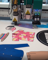 Machine de découpe CNC à couteau oscillant pour panneaux KT, panneaux en mousse, panneaux en PVC, découpeuse numérique pour l'industrie publicitaire