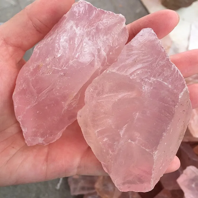 Pedra de cristal de quartzo rosa natural