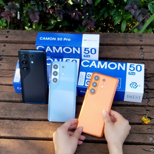 Téléphone robot Tecno Camon avec caméra drone - Product Image 1