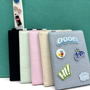 Mini Parche Bordado DIY Adhesivo Termoadhesivo de Colores para Lona, Porta Pasaportes, Sombreros, Principalmente Hecho de Tela de Algodón - Product Image 1