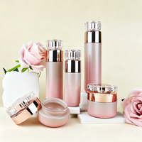 Ensemble de flacons en verre rose or rose pour cosmétiques de luxe, contenants pour soins de la peau avec couvercles et flacons pompe pour lotion