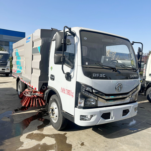 Dongfeng 4x2 Diésel, Nueva Barredora de Carreteras Inteligente Municipal de Alta Velocidad, Camión de Barrido de Carreteras - Product Image 2