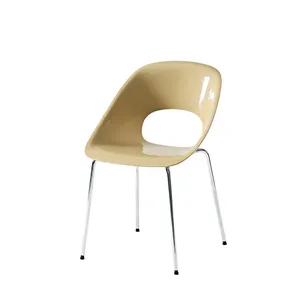 北欧のプラスチック製の椅子シンプルなダイニングチェアホーム大人の創造的なアームチェアモダンな錬鉄製の机と椅子