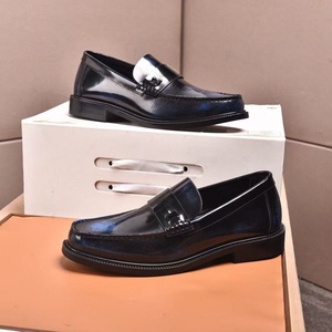 Chaussures en cuir véritable pour hommes de qualité supérieure, confortables, classiques, formelles, chaussures de créateur sur mesure - Product Image 1