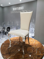 Chaise de fête confortable en cuir PU blanc en acier inoxydable pour table à manger, ensemble de 4 chaises