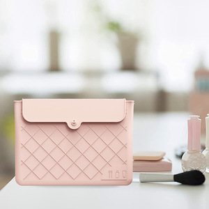 Silicone Cosmetic Bag Diamond Lattice Medium Size Multi Function Organizer <b>For</b> Travel <b>Makeup</b> <b>Storage</b> - Product Image 3