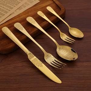 Wholesale 5-Piece Luxury Pattern <b>Flatware</b> <b>Set</b> Western Tableware <b>Set</b> Gold Cutlery for Wedding - Product Image 5