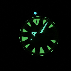 STEELDIVE SD1984 Nouvelle Arrivée 42.2MM Design Tendance Insert de Lunette en Acier Étanche 200M Mouvement Automatique NH36 Montre de Plongée Saphir - Product Image 2