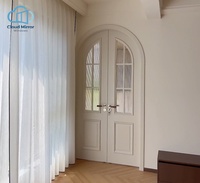 Puerta de Polímero de Doble Hoja con Arco Curvo Francés Personalizado, Vidrio Estriado Blanco Mate, Aislamiento Acústico para Uso Interior en Villas Extranjeras