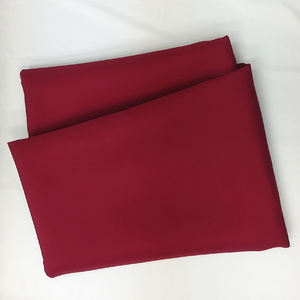 Tissu polyester rouge 600D 80T hydrofuge pour sacs, accessoires, bricolage, artisanat et équipement de voyage (utilisation intérieure et extérieure) - Product Image 1