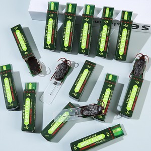 Jour de la Fouilleuse : Jouet de farce amusant et effrayant, simulation de cafard en chewing-gum, cadeau original et amusant en plastique pour les 7-14 ans - Product Image 3