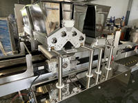 Fabricant Machine automatique multifonctionnelle de fabrication de biscuits farcis au chocolat et de biscuits incrustés