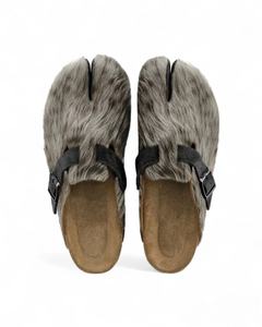 Nouvelles pantoufles en crin de cheval de qualité supérieure avec boucle, semelles souples et amortissantes, talons plats, tendance de la mode, sandales pour femmes sur mesure - Product Image 4