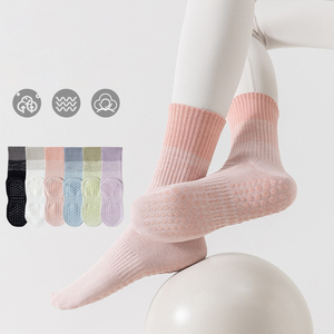 Manufacturer Custom Logo Cotton Girls Anti Slip Grip Pilates <b>Socks</b> Non Slip Barre Yoga <b>Silicon</b> <b>Socks</b> for Women - Product Image 1