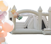 Château gonflable commercial blanc personnalisé pour l'extérieur, structure de saut avec toboggan combiné pour fêtes en plein air