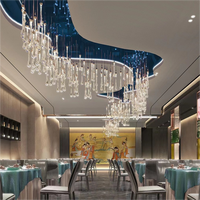 Lustre en verre ondulé ANNO, luminaire suspendu linéaire en cascade personnalisé pour hôtel de luxe, restaurant, salle à manger