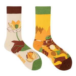 Unisex <span class=keywords><strong>Funky</strong></span> Tier- und Blumenmuster Crew-Socken aus Baumwolle, Spandex und Nylon, Atmungsaktiv, Farbenfrohe Großhandelsware, Anpassbar mit Digitaldruck - Product Image 3
