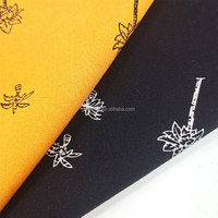 Robe en tissu de rayonne de viscose Tissu de fleur de Challis de rayonne filée florale Tissu en viscose de rayonne imprimée 100%