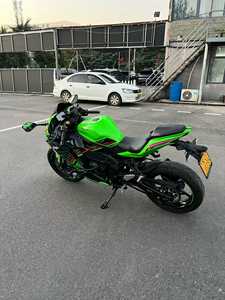 Kawasaki Ninja ZX-4RR 2024, moteur 4 cylindres en ligne |   <span class=keywords><strong>Moto</strong></span> de course en parfait état avec peinture d'origine - Product Image 5